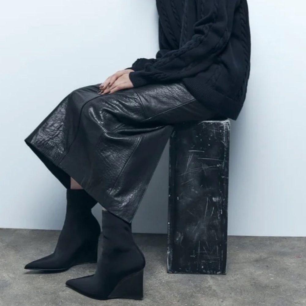 Zara STRETCH WEDGE ANKLE BOOTS. Black. Sizes 6.5, 7.5. New with Tags.